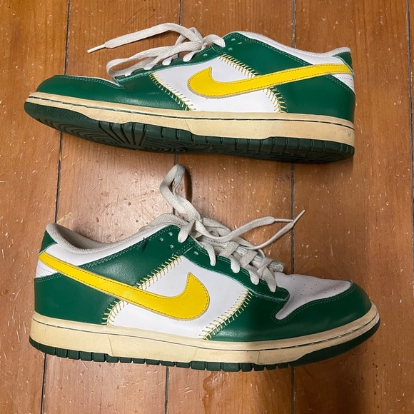 2006 baseball packs “Oakland A’s” Nike dunks size 10.5 - Picture 4 of 6